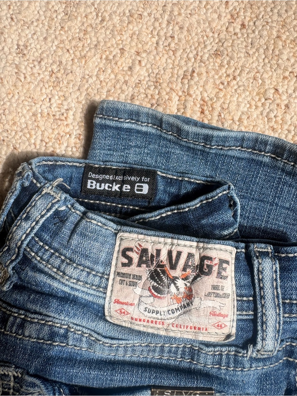 Buckle Salvage Women's Denim Jeans - Medium Blue Wash